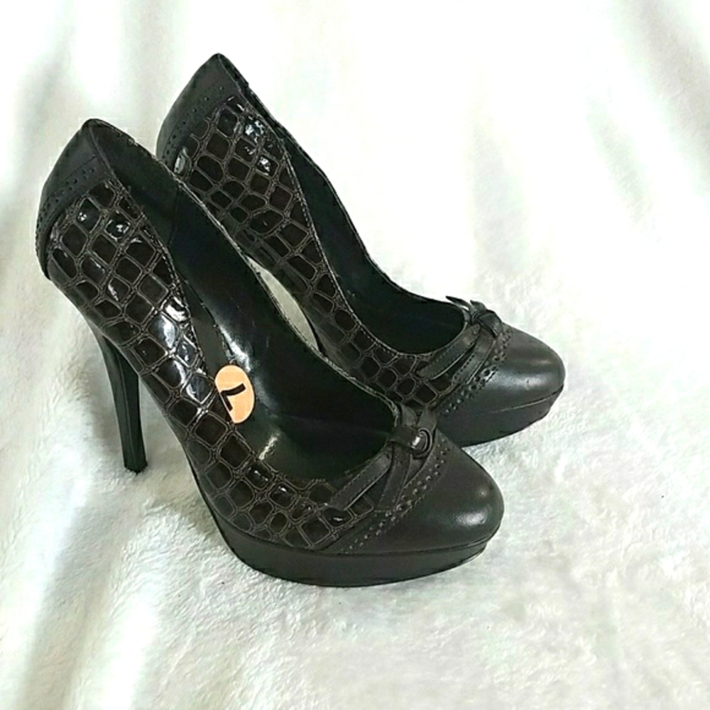 Platform Charles David heels